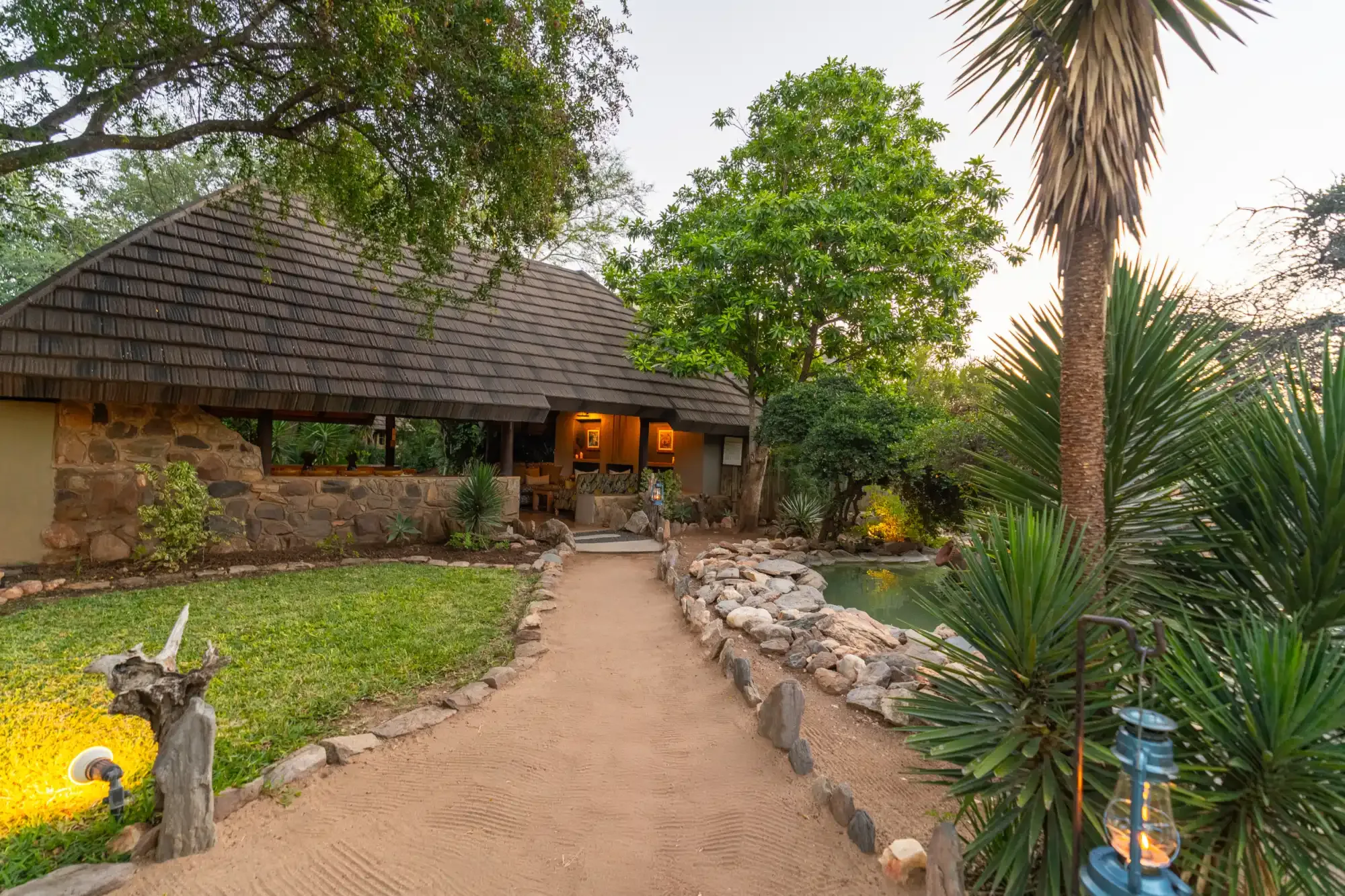 The approach to Nzumba Lodge through Klaserie bushveld